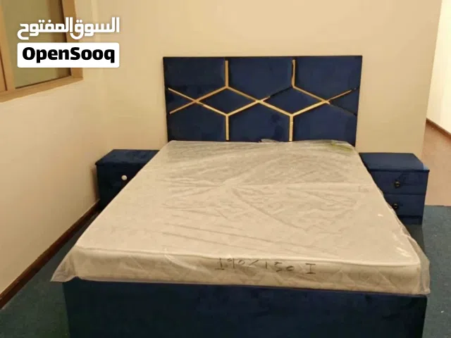 سرير مقاس 160 م كبير