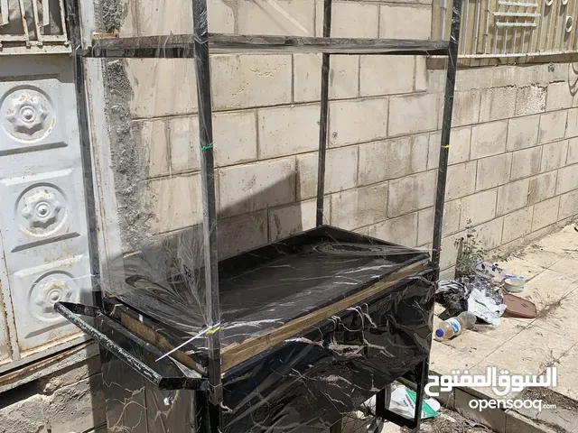 عربات كعك وبيض