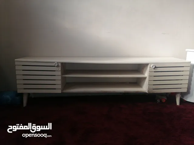 طاولت شاشه للبيع مستعمل