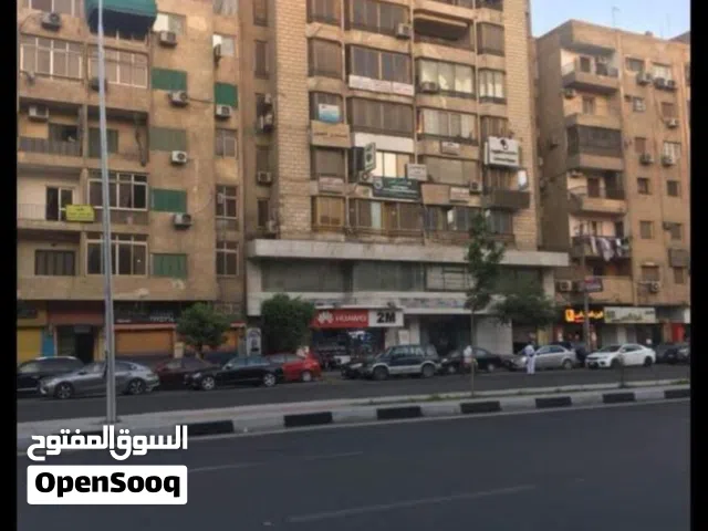 شقه 130م ادارى الترا سوبر لوكس بأفضل موقع ادارى و تجارع بمصر الجديده بشارع النزهه الرءيسى