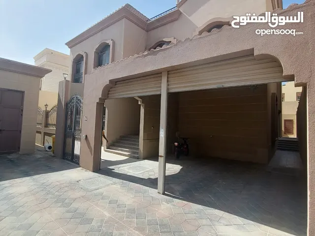 650 m2 5 Bedrooms Villa for Rent in Abu Dhabi Khalifa City