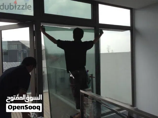 window tinting service خدمة تظليل النوافذ