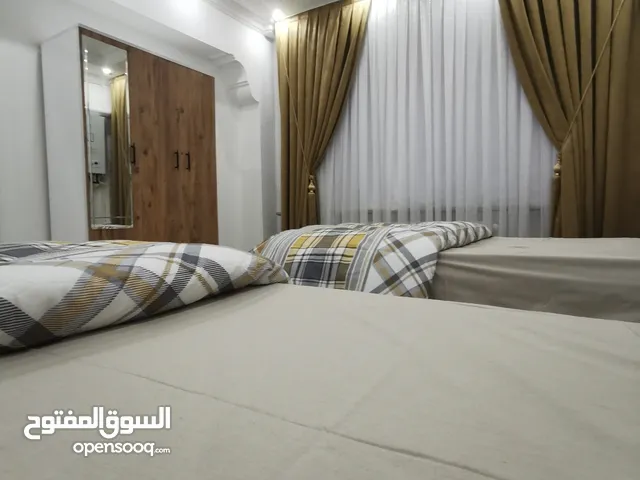 شقه سياحي 3+1 بلفاتح قرب ترام فاي