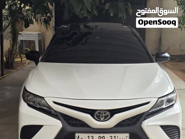 2019 تويوتا كامري SE