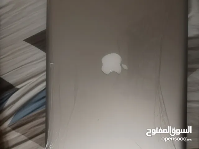 ماك بوك برو حجم 15.6 بسعر مناسب