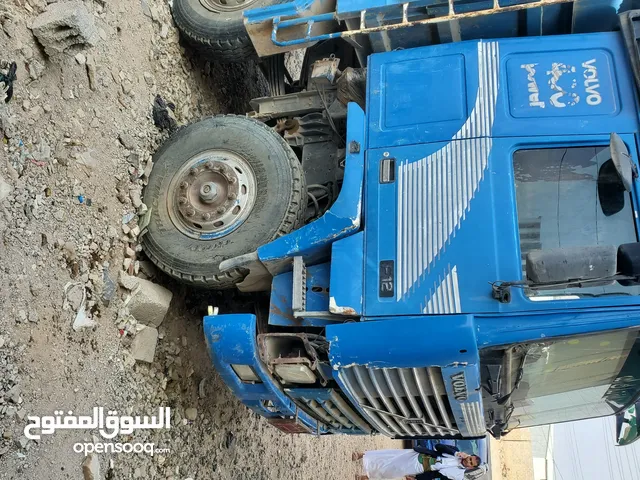 فولفو عقرب صندوق 1992 مستعمل