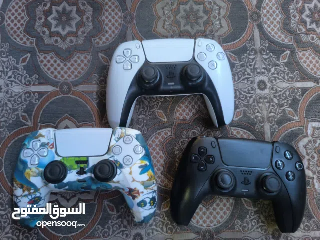 فاخر من الآخر  متوفر لدينا يدات سوني فايف وكاله  نضافه 100%