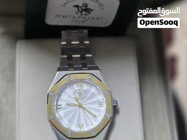 ساعة بولو شبه جديدة استخدام بسيط  معها كفالة سنتين  ستانلس لون فضي و فيها ذهبي
