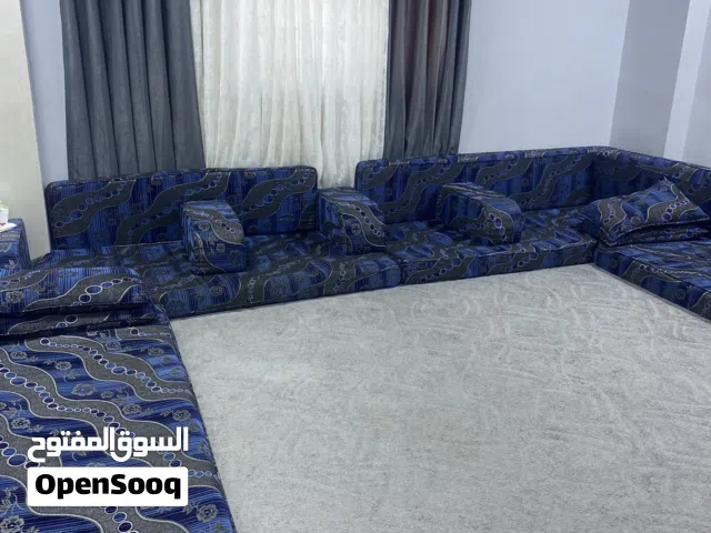 مجلس ارضي بحالة جيده
