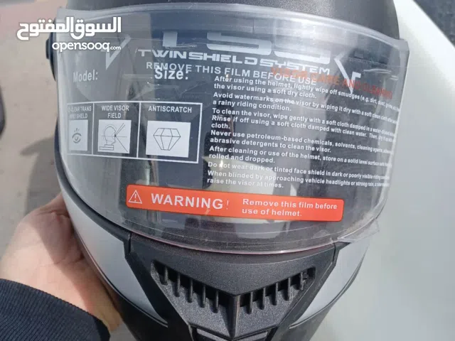 خوذة دراجة نارية جديدة بجودة عالية وتقنية حديثة للسلامة والحماية قطاعي بسعر مناسب وحمله بسعر مناسب