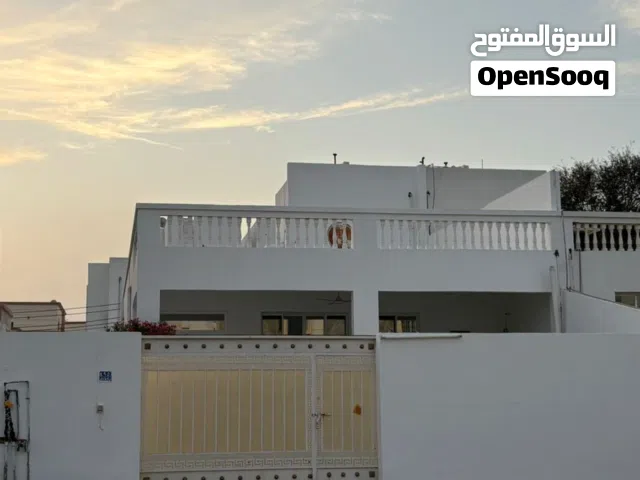 فيلا جزاء من توين فيلا للأيجار السيب سور أل حديد قرب ممشى شاطي السيب الجديد وقرب أيطاليا بريستا كوفي