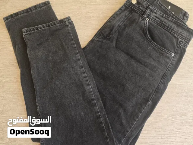بنطال مستعمل مرة واحدة فقط