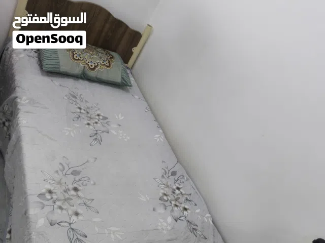 جرابي 3 للبيع مستعملات نضيفات