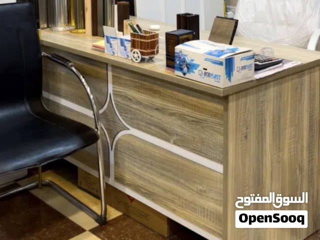 ميز مكتبي لبيع