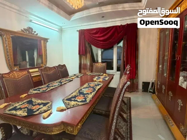 طاولة طعام فخمة للبيع