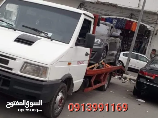 2011 Forklift Lift Equipment in Tripoli