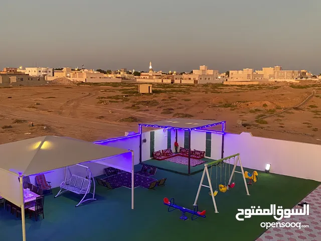 2 Bedrooms Chalet for Rent in Al Sharqiya Sur