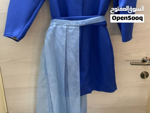 جاكيت رسمي مع تنورة