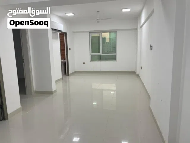 � شقة استثمارية مميزة للبيع في المعبيل شارع مسقط مول