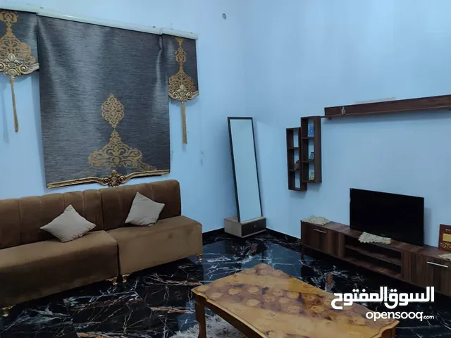 300 m2 5 Bedrooms Townhouse for Rent in Tripoli Souq Al-Juma'a