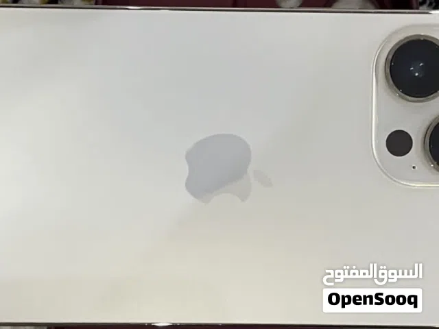 آيفون 14 برو ماكس ذهبي مستعمل بحالة ممتازة مع علبة 256 جيجابايت نظيف جدا ليس به اي خدوش يتوفر كفرات