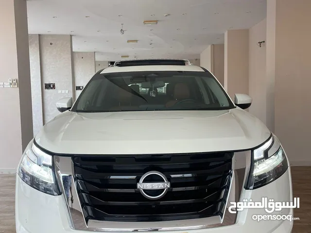 Used Nissan Pathfinder in Muscat