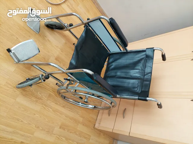 ادوات طبية وأجهزة صحية لجميع الحالات الصحية وراحة الجسم مستعملة رخيصة بحالة ممتازة .