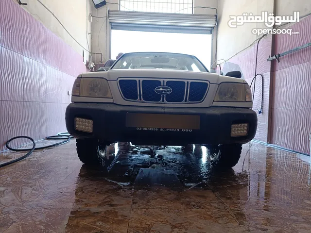 جيب سوبارو موديل 2000