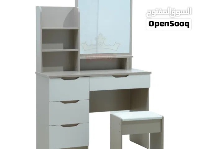 طاولة الزينة - تصميم عصري Dressing Table - Modern Design