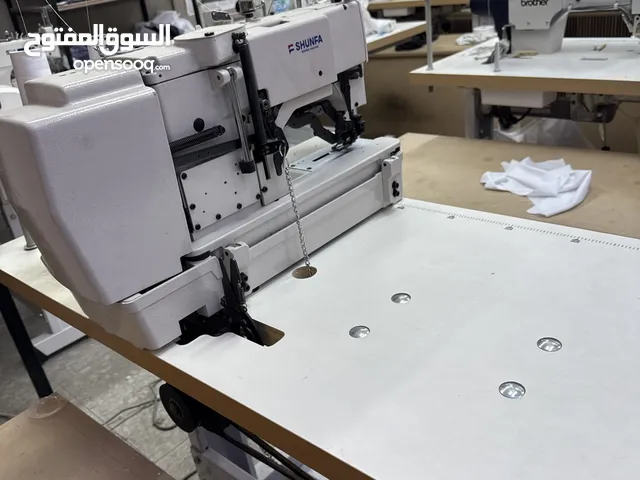 معدات خياطه استعمال خفيف جدا
