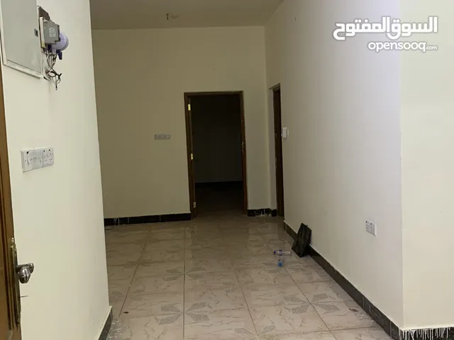 115 m2 2 Bedrooms Apartments for Rent in Basra Juninah