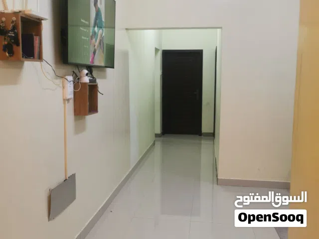 شقة للبيع في العامرات 6