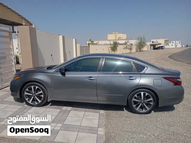 Used Nissan Altima in Al Batinah