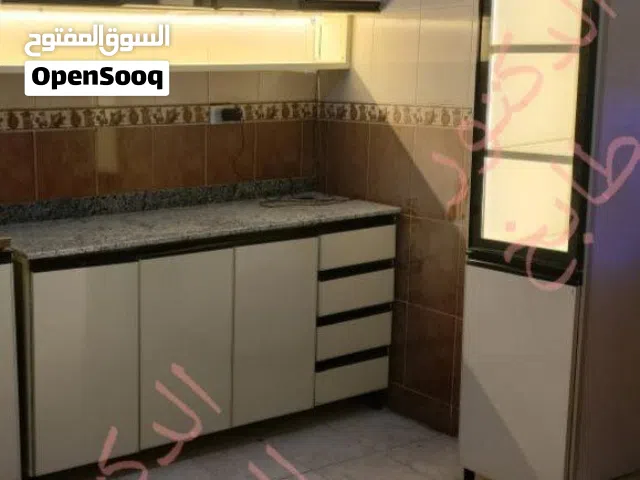 مطبخ كلادينج ضد الكسر