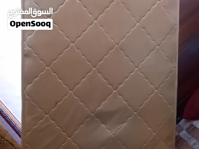 فرشه طببية. مستعمل بحال الوكالة مستعمل شهر فقط. سعر (30)
