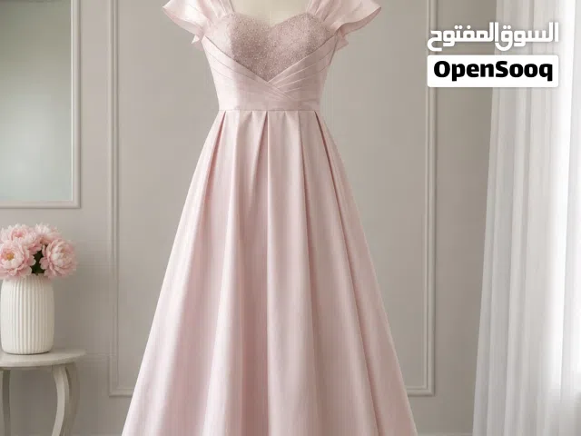 فستان أنثوي للمناسبات باللون الزهري - فستان الأميرات