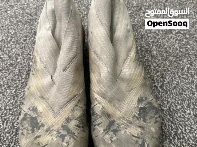 حذاء اديداس الاصلي