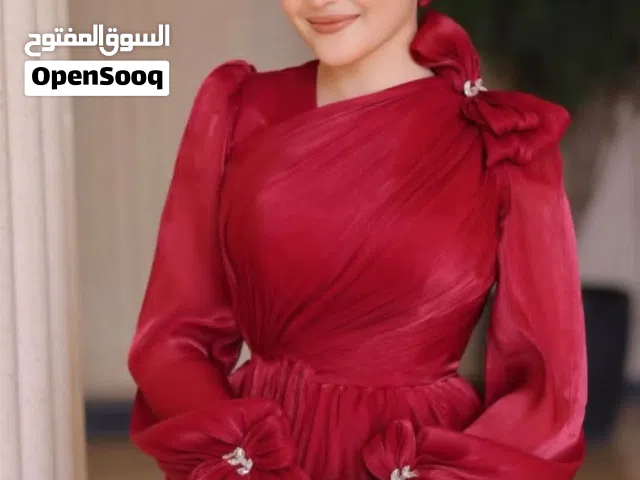 فساتين ايجار