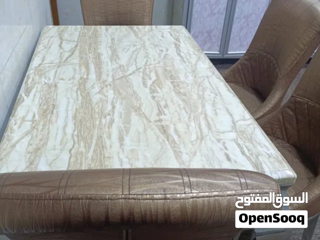 ميز طعام للبيع