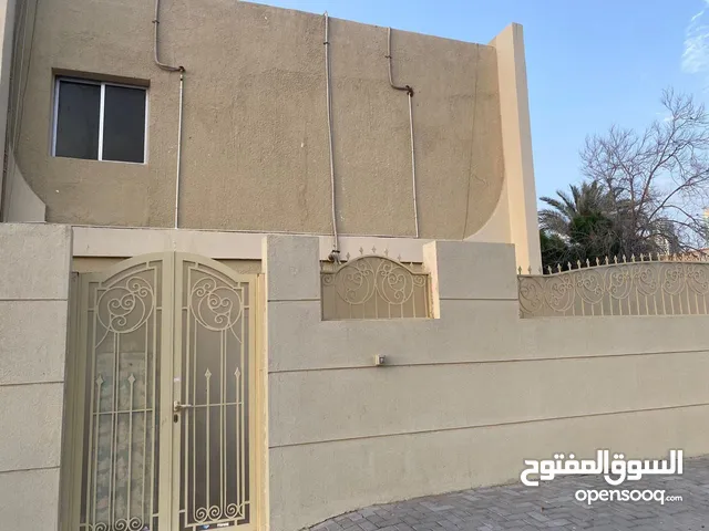 10 m2 4 Bedrooms Townhouse for Rent in Sharjah Al Khan