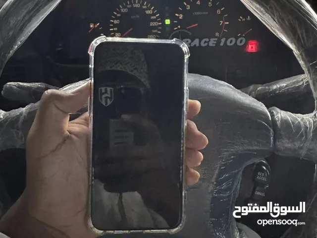 ايفون 11 برو للبيع و البدل وشف الوصف