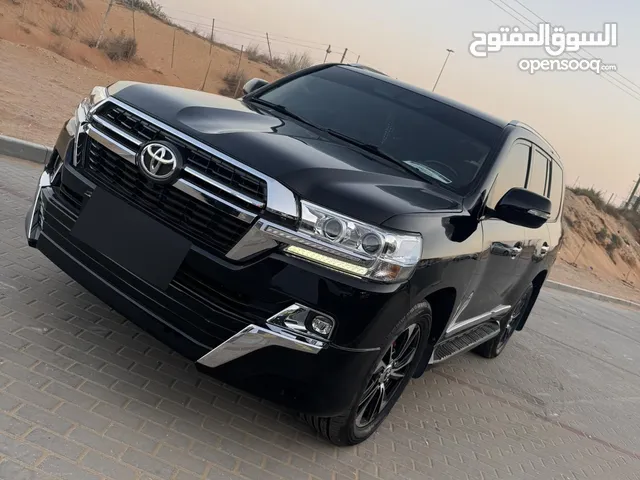 لاند كروزر موديل 2009 محول من الخارج 2021