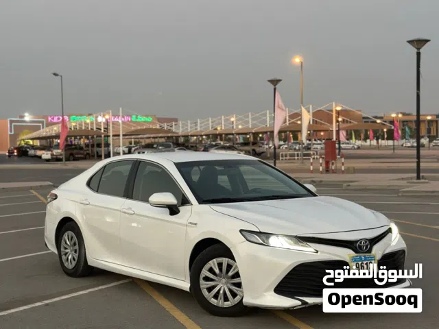 2018 تويوتا كامري LE