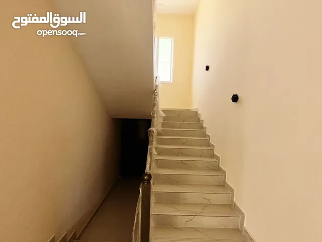 410m2 4 Bedrooms Townhouse for Sale in Dhofar Salala
