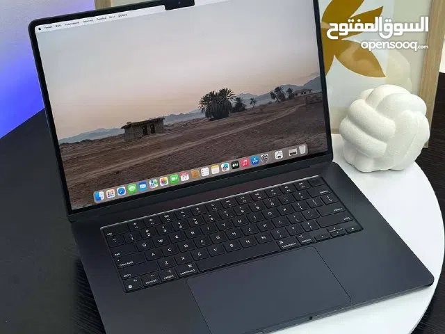 بطارية 100% — حالة ممتازة  MacBook Air 2023 استخدام خفيف جدًا وبعدد شحنات قليل