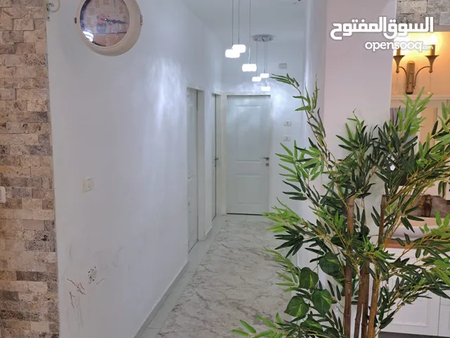155 m2 4 Bedrooms Apartments for Sale in Tulkarm Al Hay Al Janobi