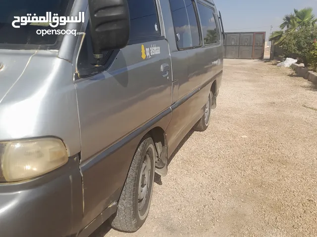 Used Hyundai H 100 in Mafraq