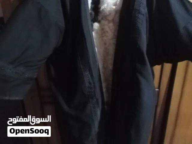 فروة سوداء لم تلبس