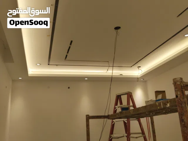عمل جميع أنواع الديكورات والصبغ