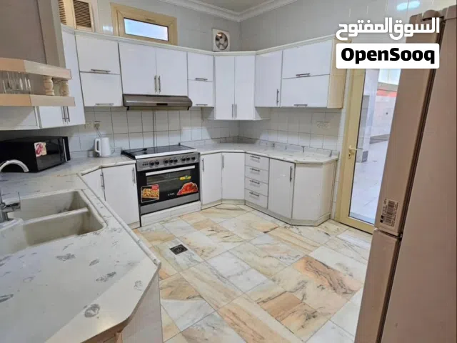 4 Bedrooms Chalet for Rent in Al Batinah Barka